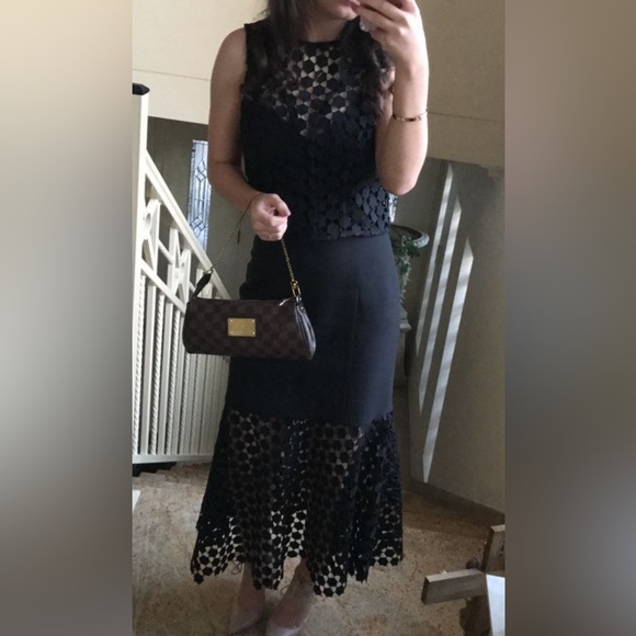 Nicholas the Label Geo Lace Two Layered Gown - Picture 6 of 6